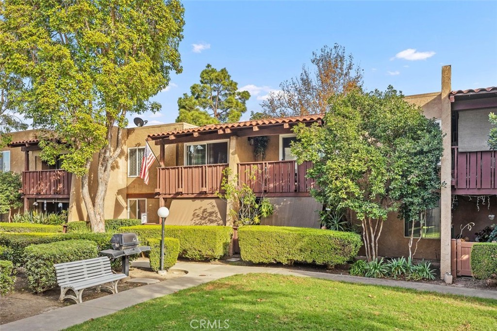 1000 W Macarthur Boulevard 144