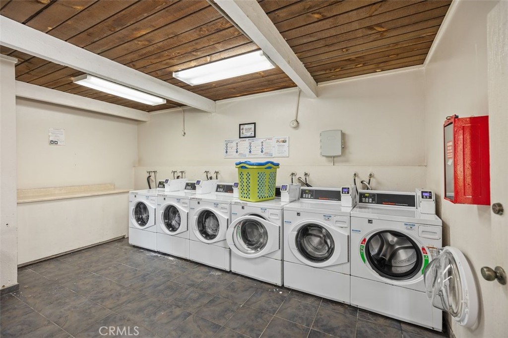 1000 W Macarthur Boulevard 144