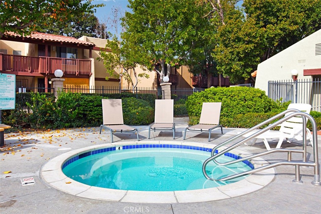 1000 W Macarthur Boulevard 144