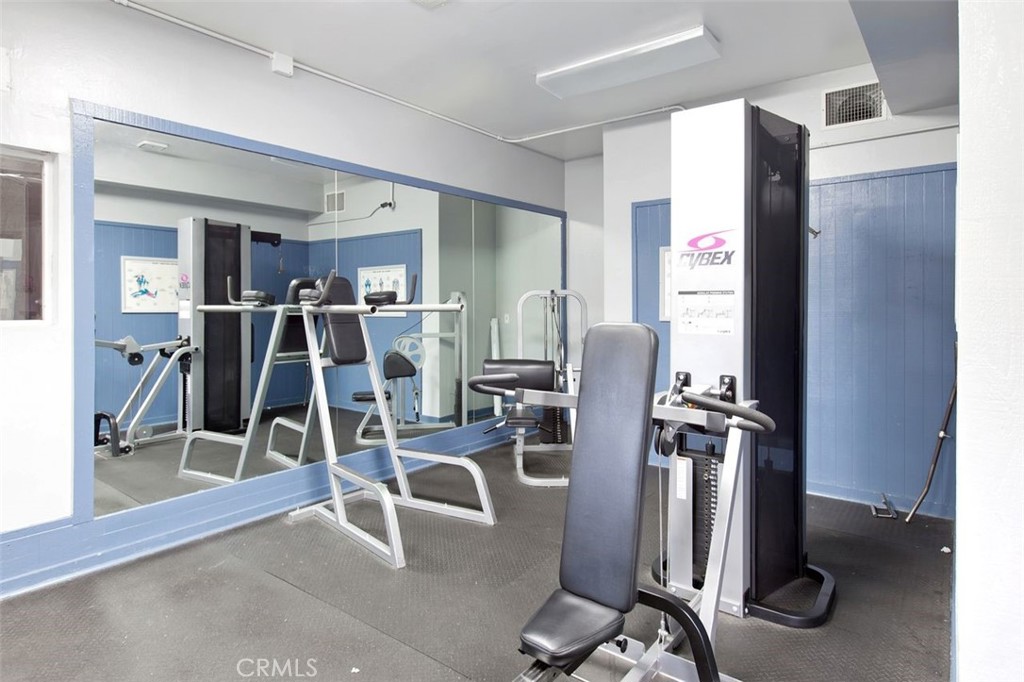 1000 W Macarthur Boulevard 144