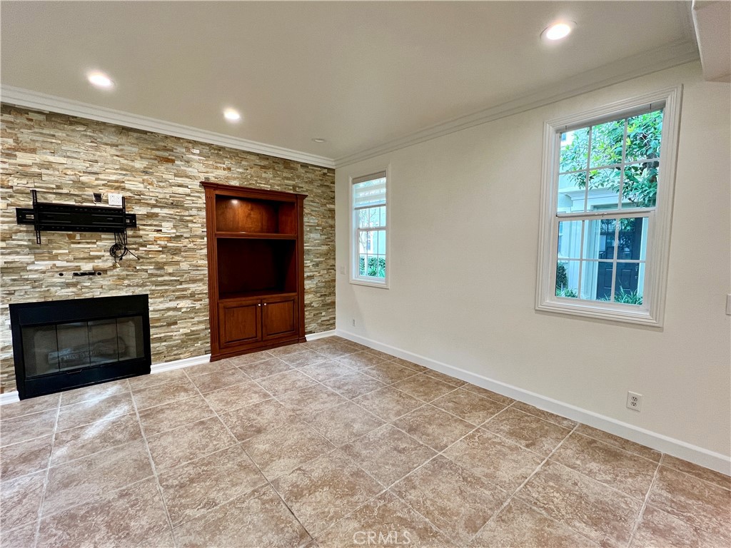 15218 Cambridge Street