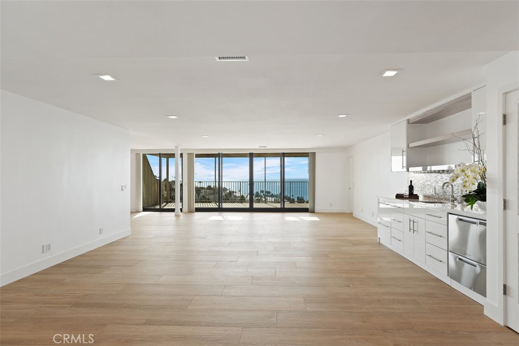 405 Avenida Granada 506