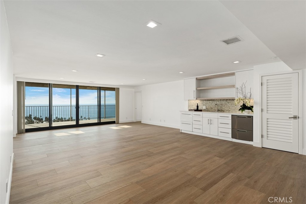 405 Avenida Granada 506