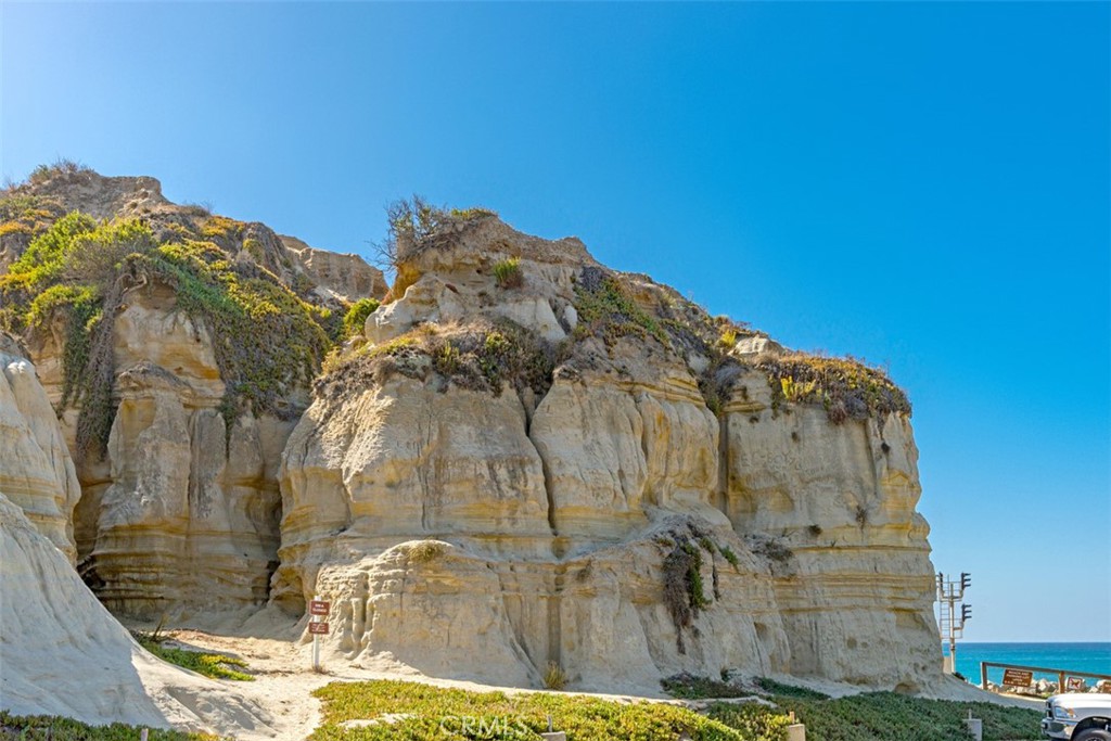 405 Avenida Granada 506