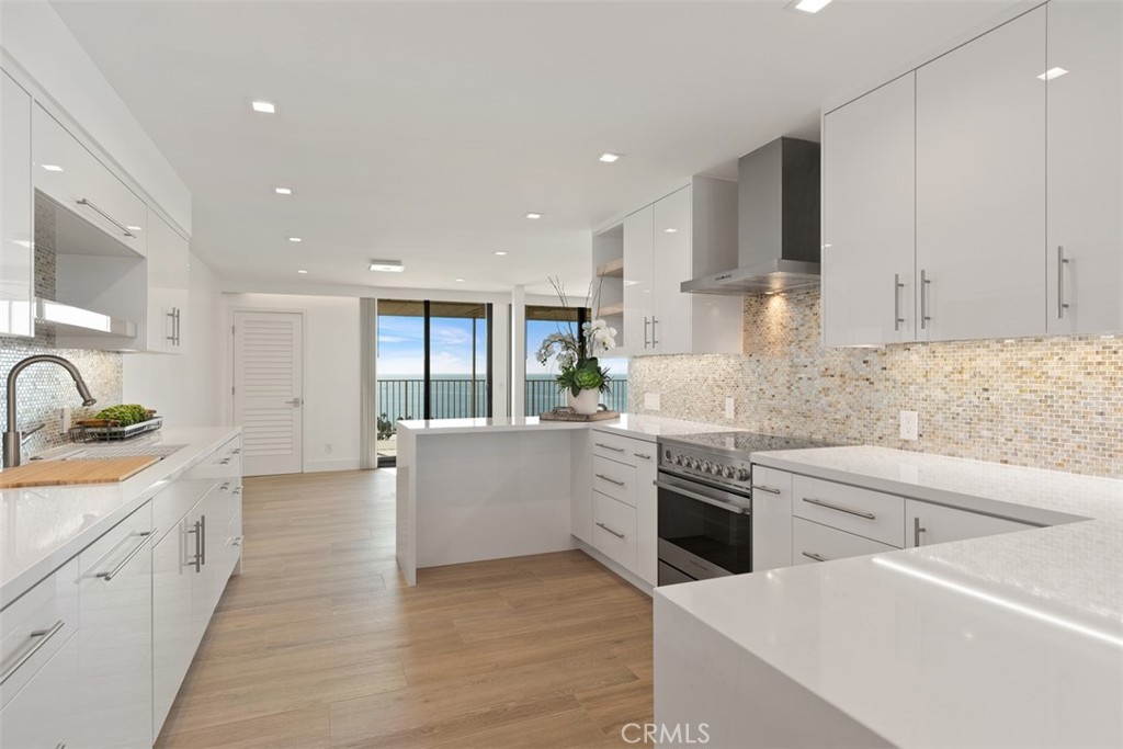 405 Avenida Granada 506