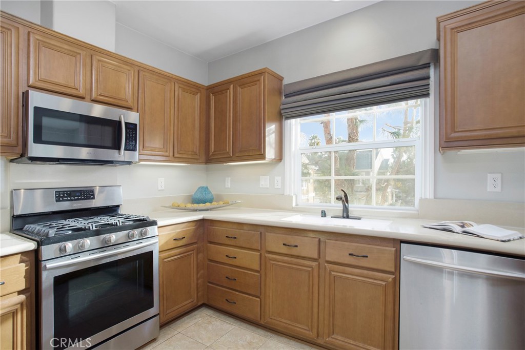 83 Strawflower Street