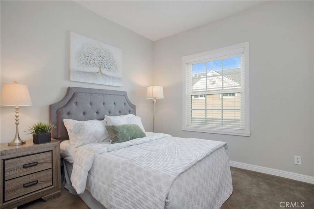 83 Strawflower Street