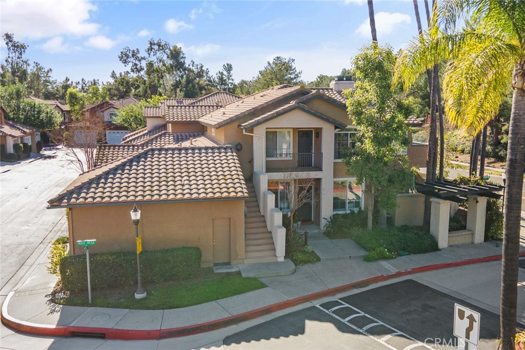 1 Mira Mesa