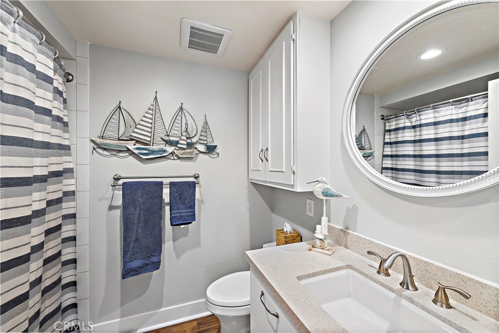 2329 Via Mariposa W A