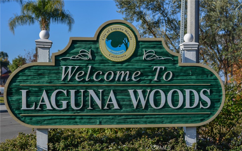 2329 Via Mariposa W A