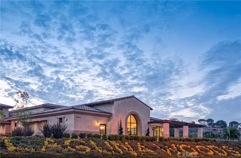 2329 Via Mariposa W A