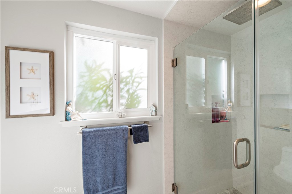 2329 Via Mariposa W A