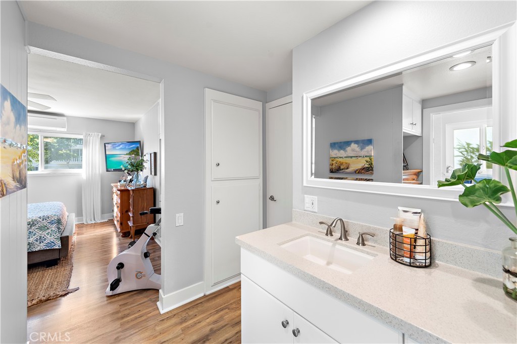 2329 Via Mariposa W A