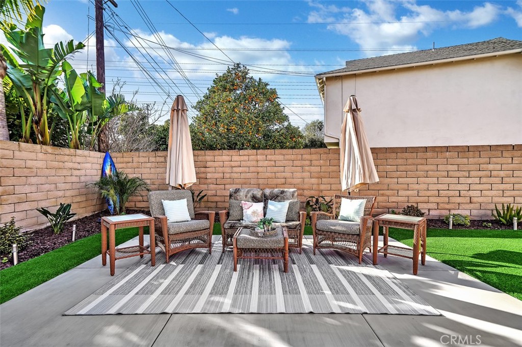 8696 La Playa Circle