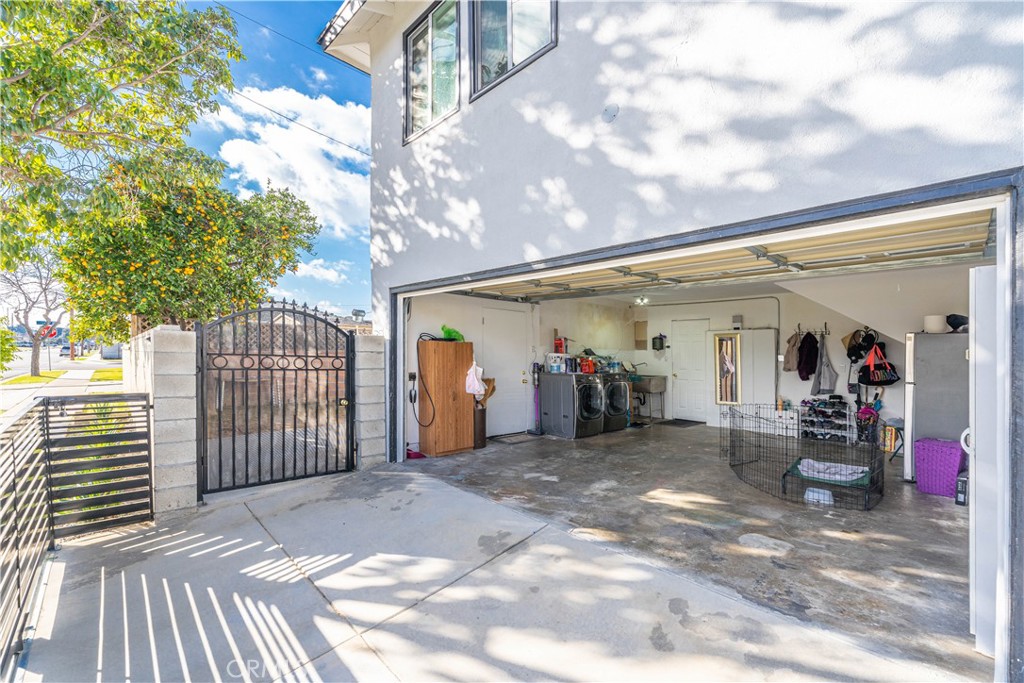 2520 W Glenhaven Avenue