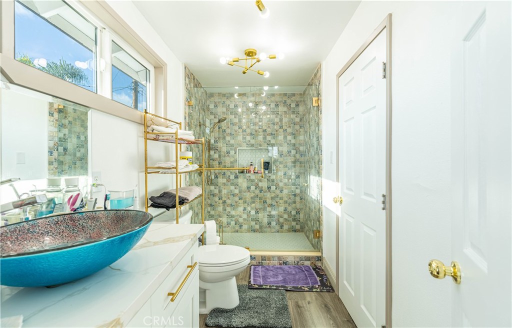 2520 W Glenhaven Avenue