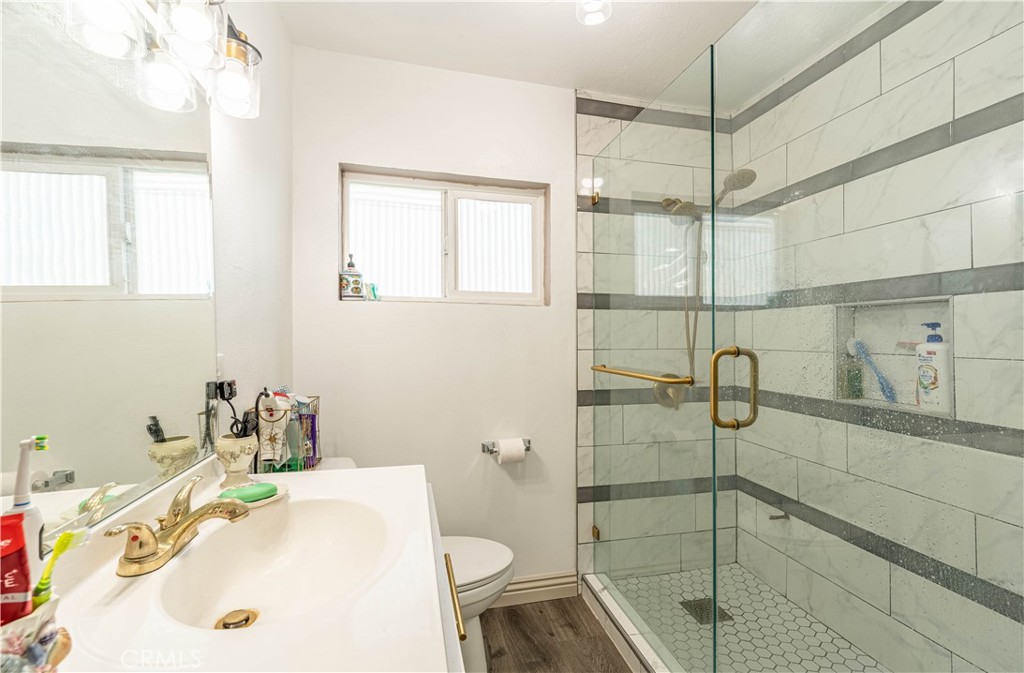 2520 W Glenhaven Avenue