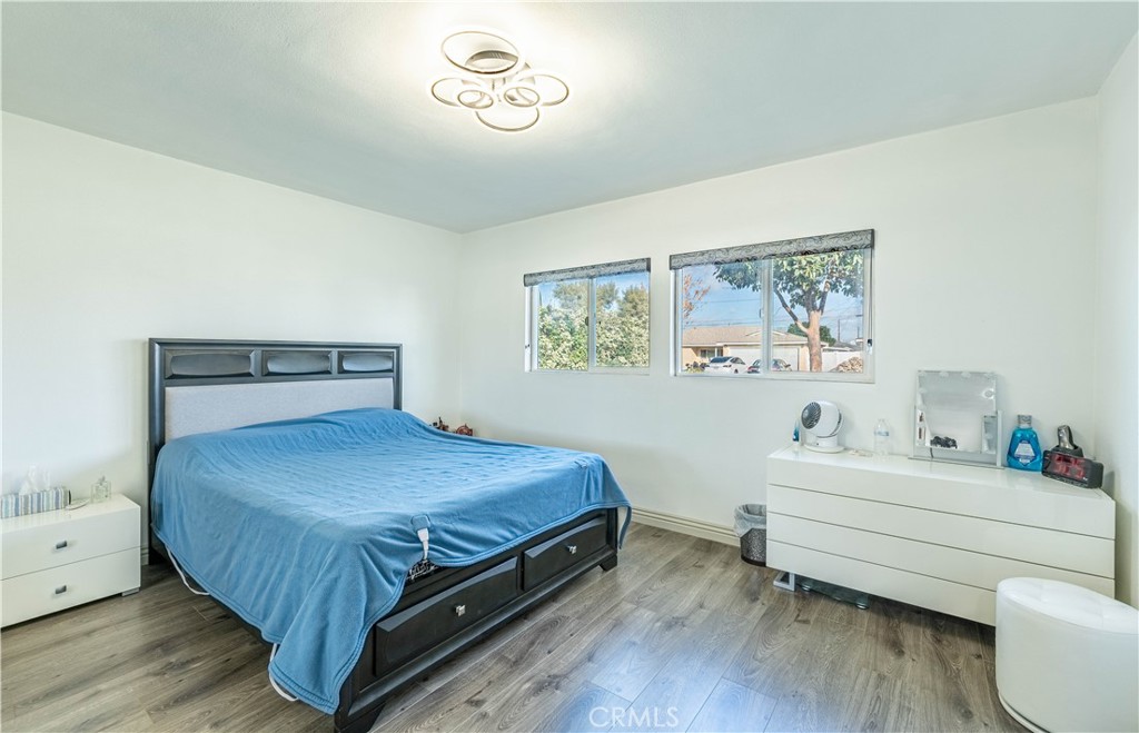 2520 W Glenhaven Avenue