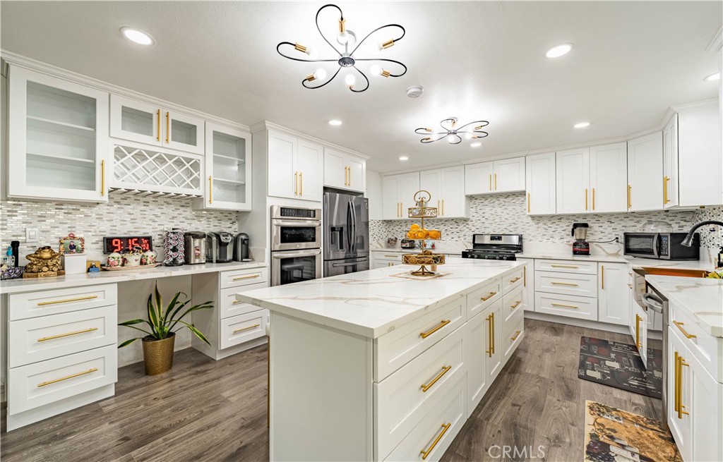 2520 W Glenhaven Avenue