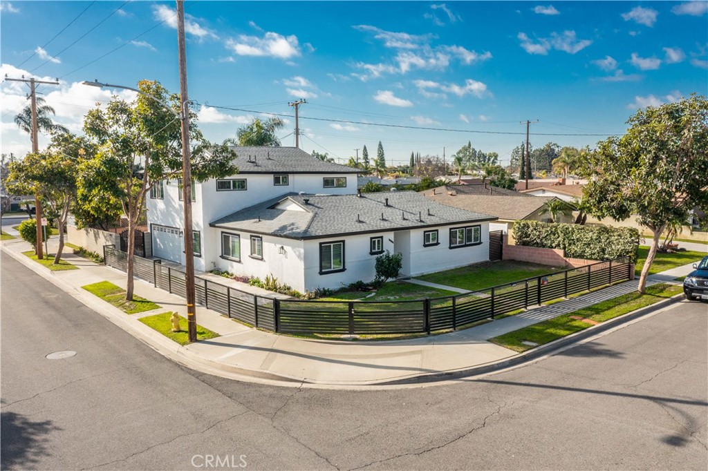 2520 W Glenhaven Avenue