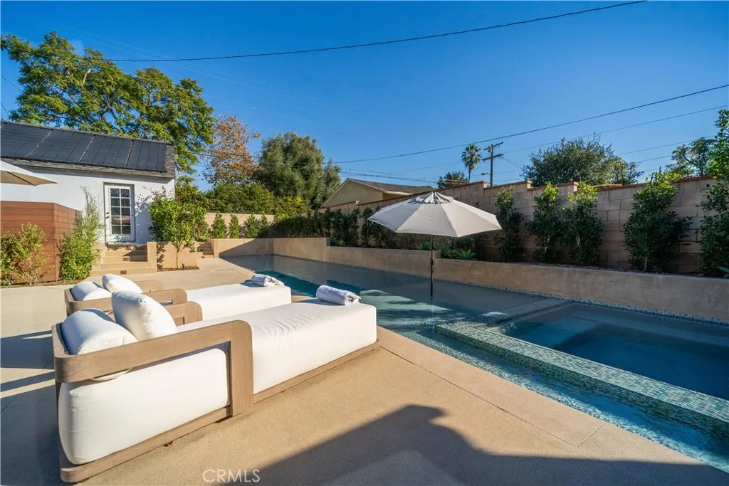 4124 Country Club Drive