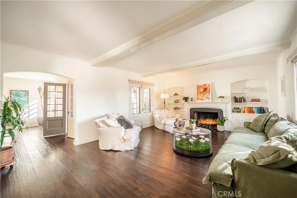 4124 Country Club Drive