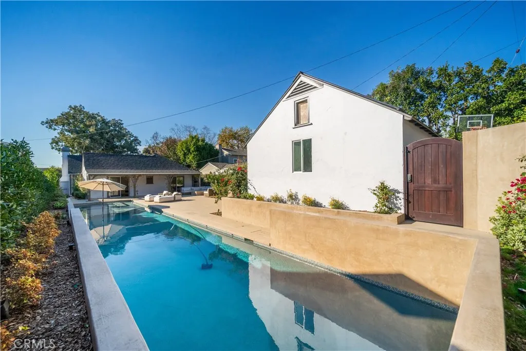 4124 Country Club Drive