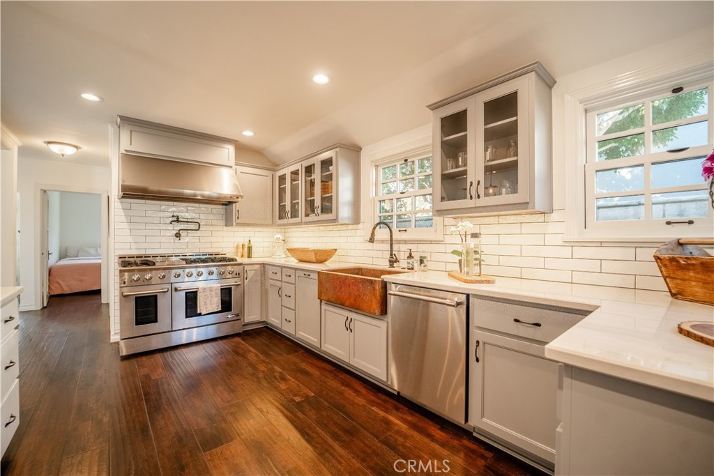 4124 Country Club Drive