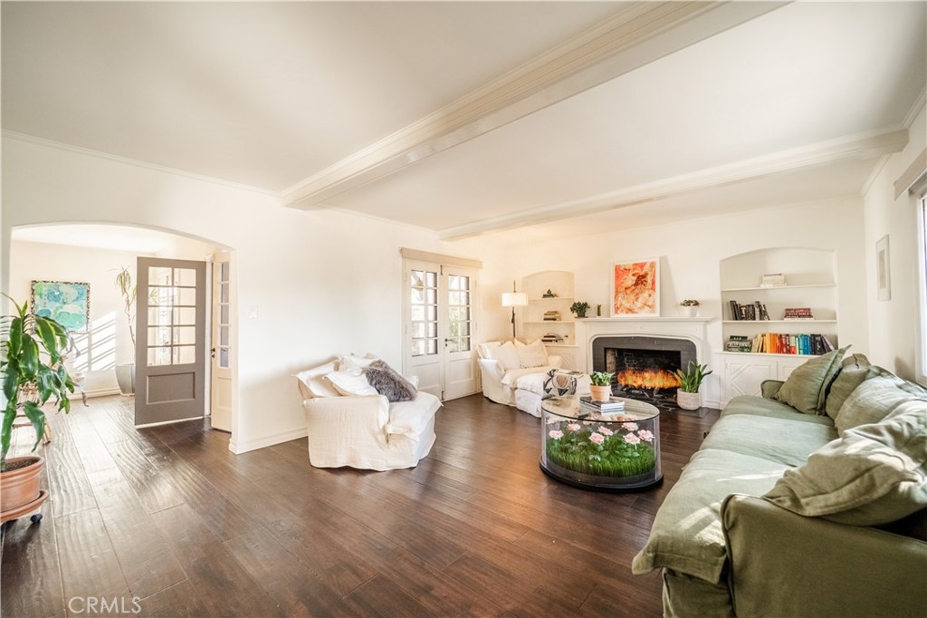 4124 Country Club Drive