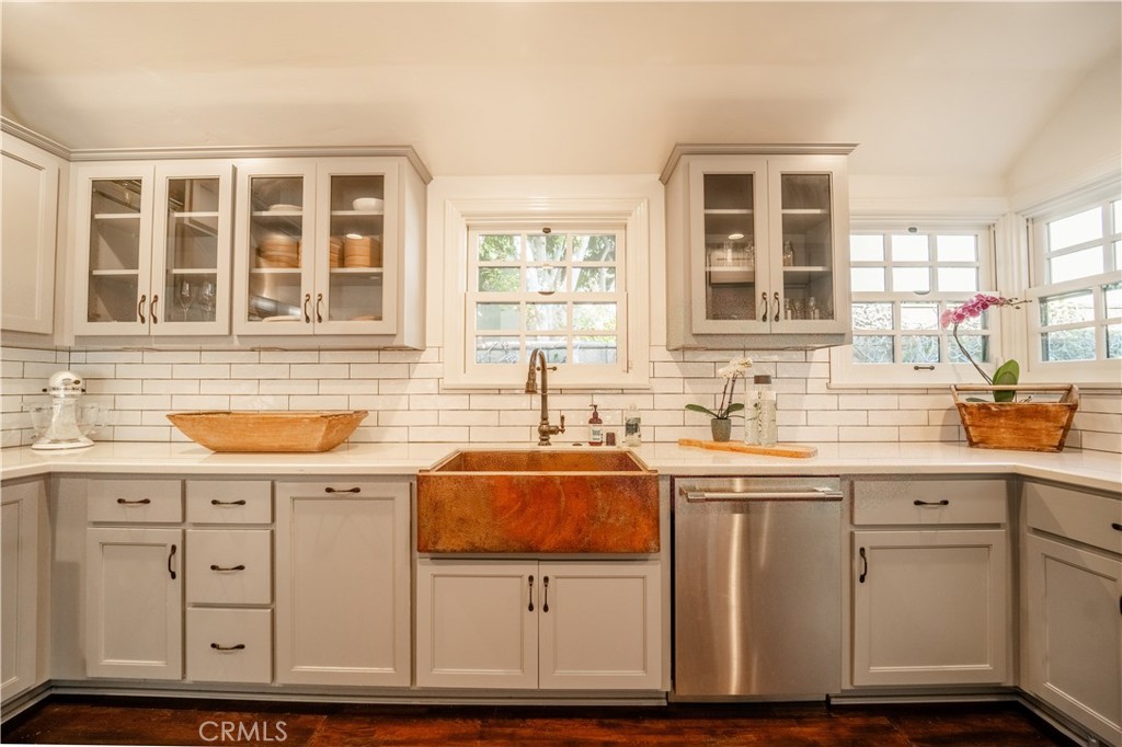 4124 Country Club Drive