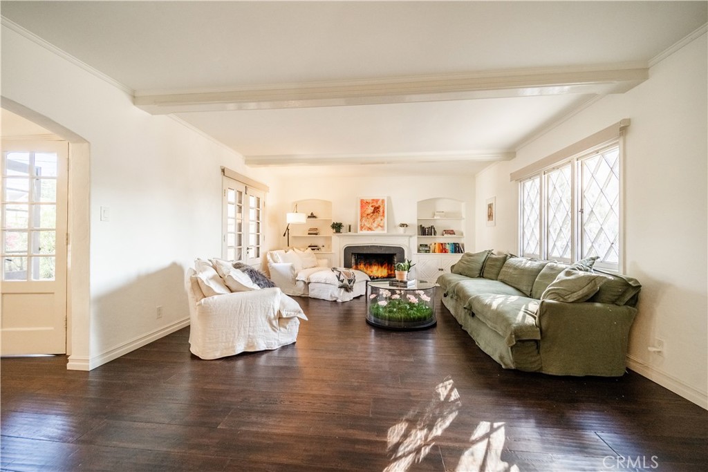 4124 Country Club Drive