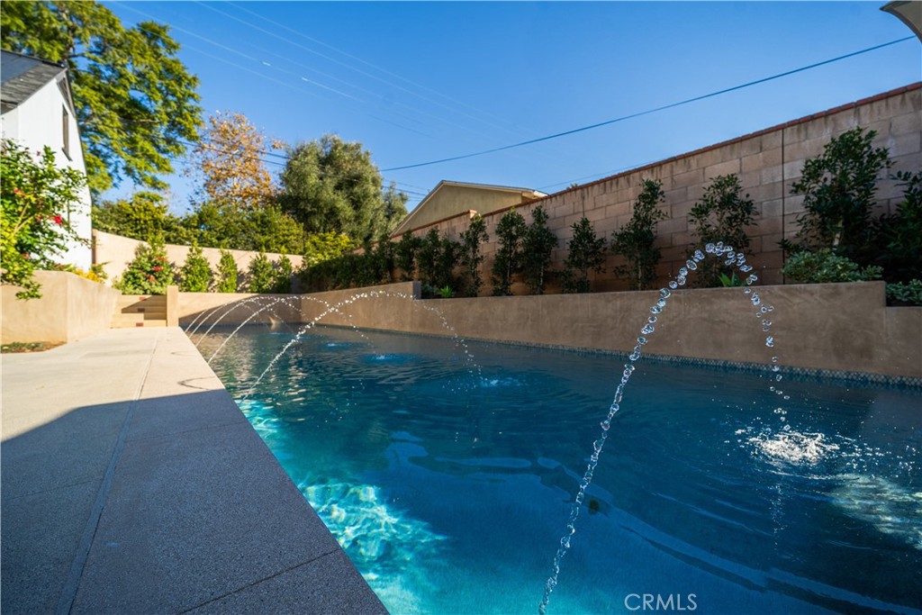 4124 Country Club Drive