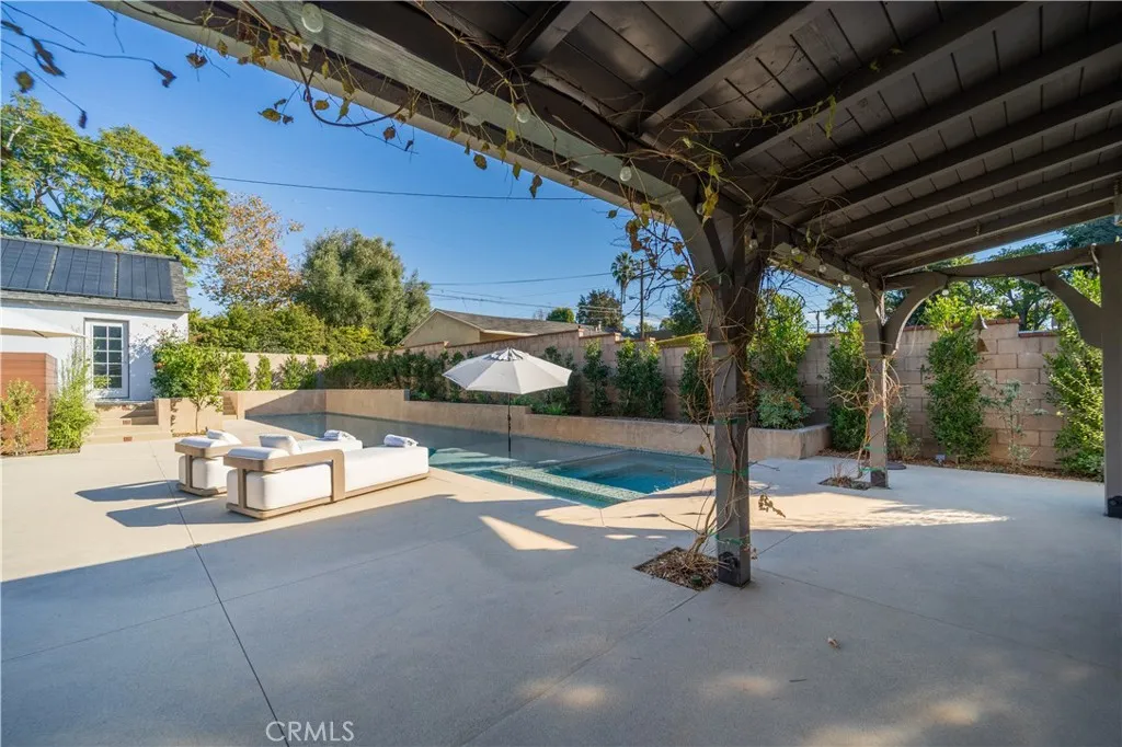 4124 Country Club Drive