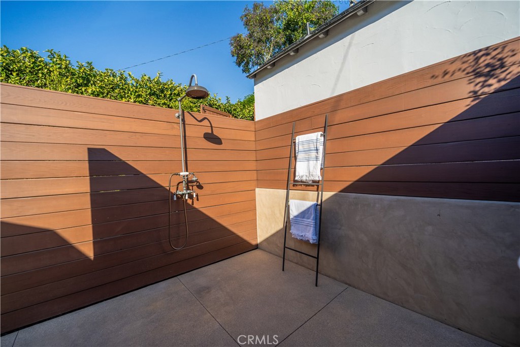 4124 Country Club Drive