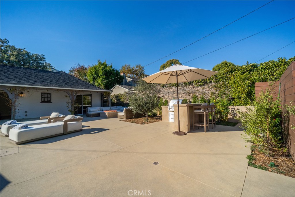 4124 Country Club Drive