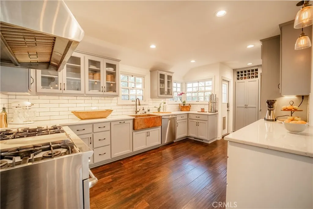 4124 Country Club Drive