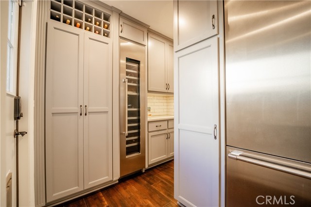 4124 Country Club DR