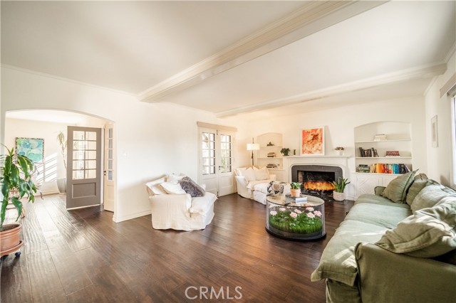 4124 Country Club DR