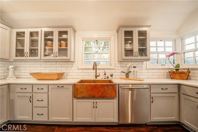 4124 Country Club DR