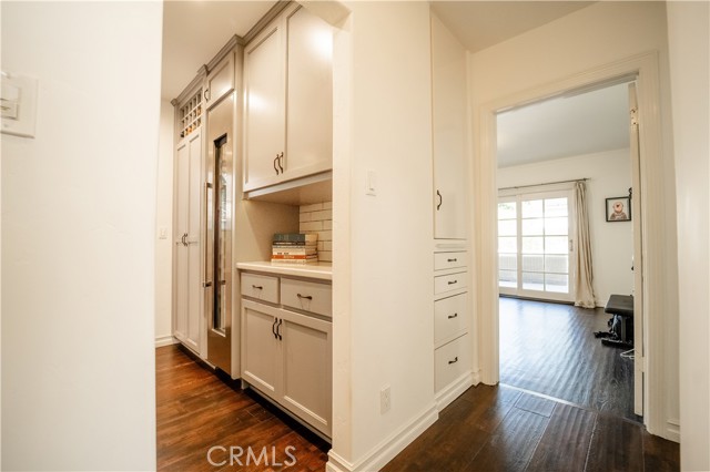 4124 Country Club DR