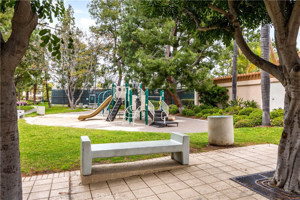 2478 Sunningdale Drive