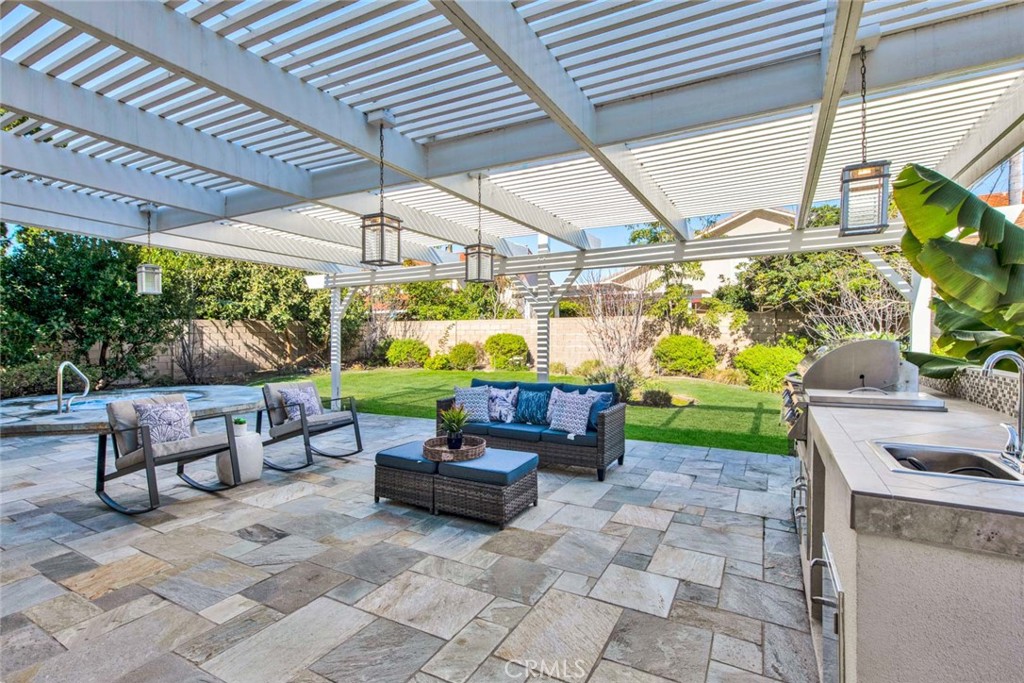 9167 McBride River Avenue