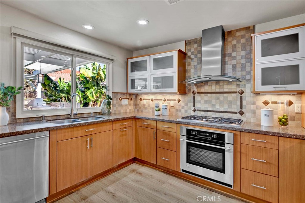 9167 McBride River Avenue