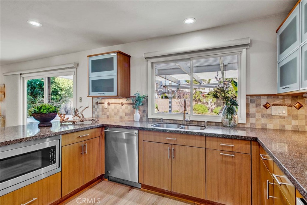 9167 McBride River Avenue