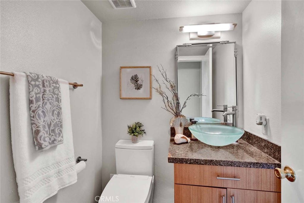 9167 McBride River Avenue