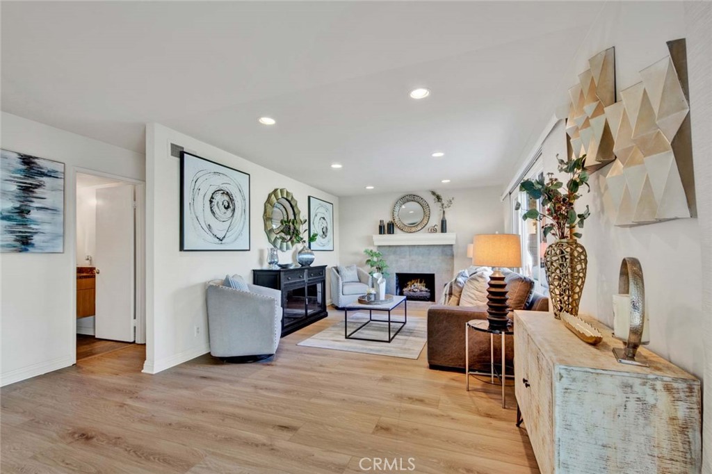 9167 McBride River Avenue