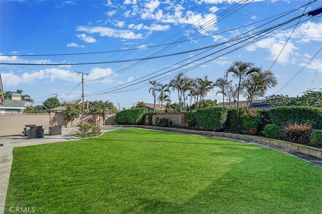 14172 Mooncrest Street