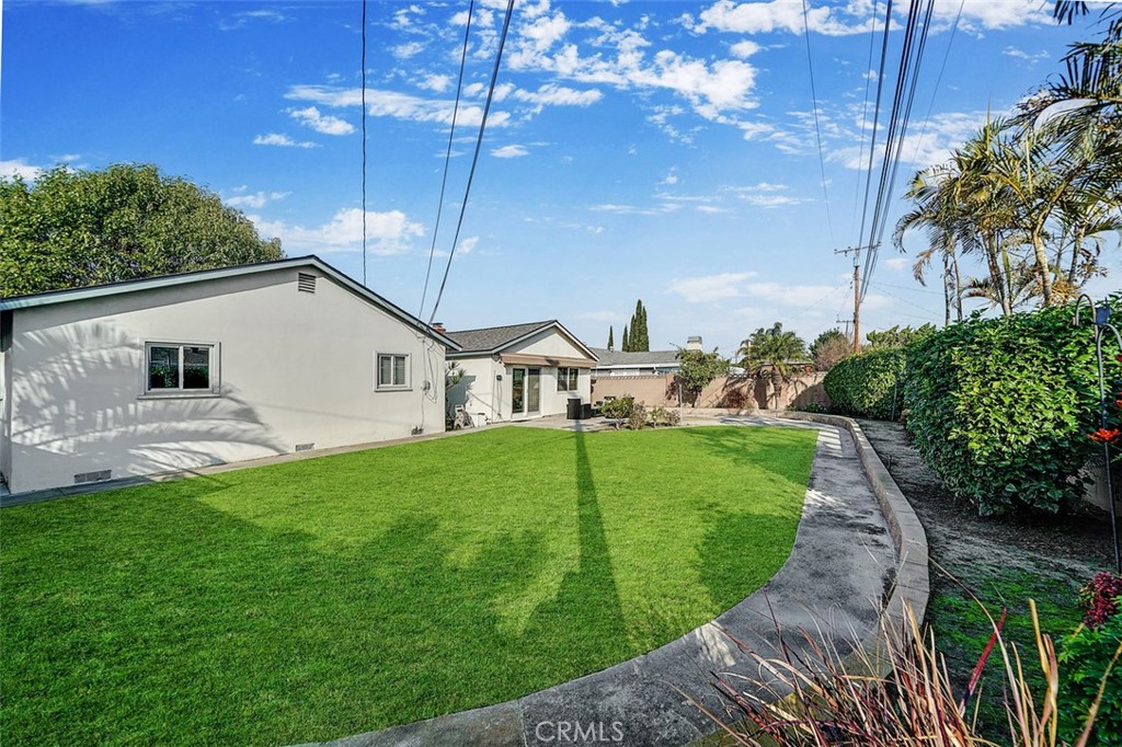 14172 Mooncrest Street