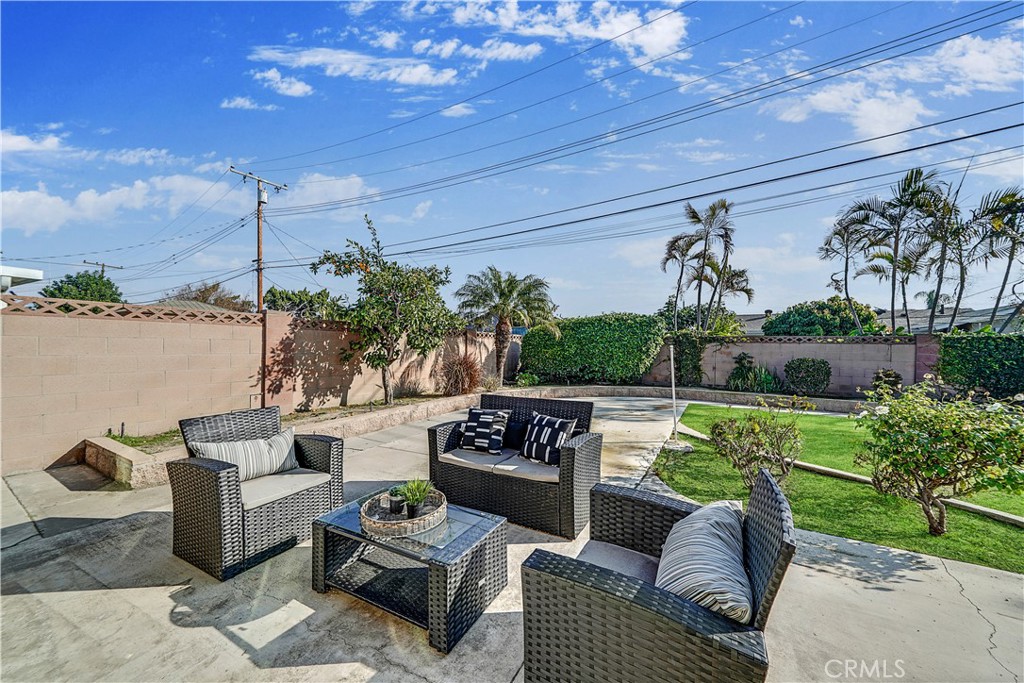 14172 Mooncrest Street