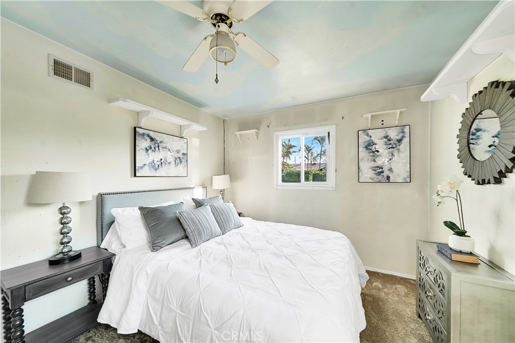 14172 Mooncrest Street